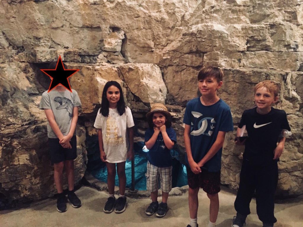 Spelunking with Kids in Tyendinaga Caverns and Caves #ontariotravel #thingstodowithkidsinontario #tyendinaganativereserve #cavernsandcaves #spelunking #spelunkingwithkids #coolplacesinontario #familytravelblogger #bestfamilytravelblogger #firstnationsreserve