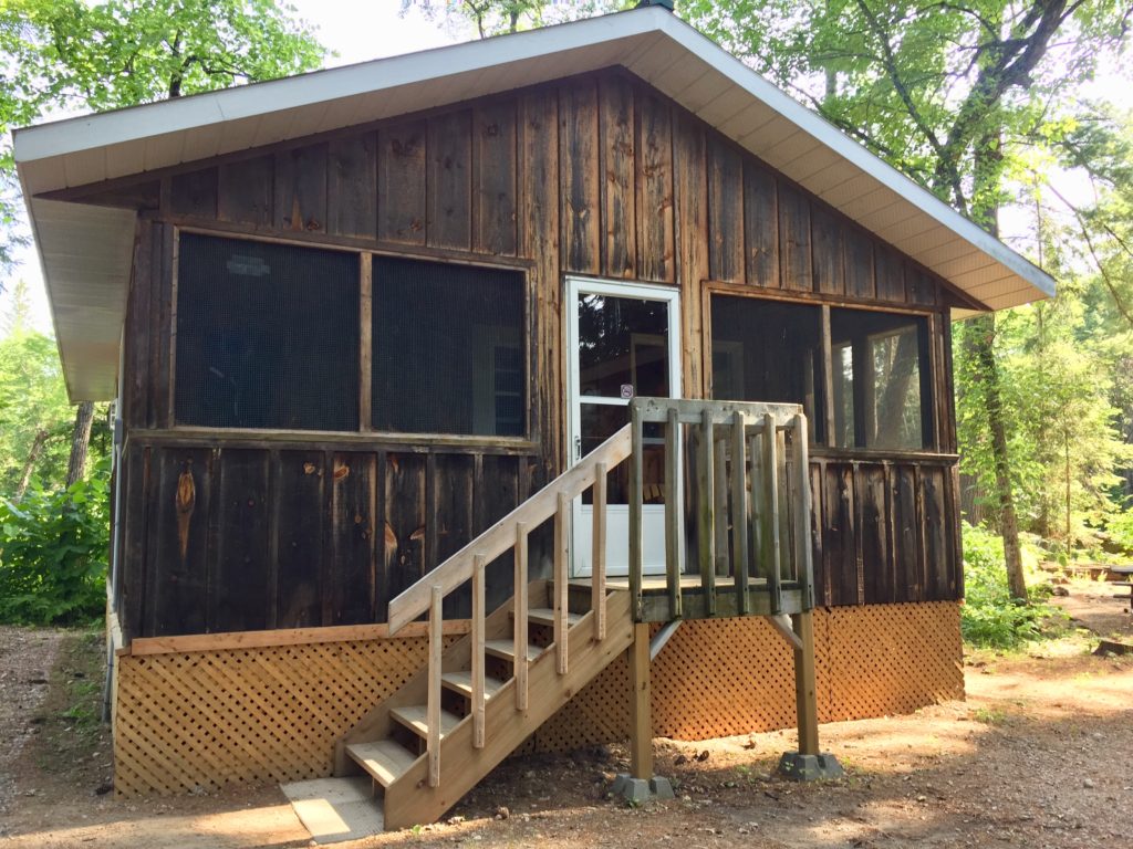 Glamping cabin at Bonnechere Provincial Park #rusticcabins #ontarioparks #glamping #roughingit #bonnechere #OP125