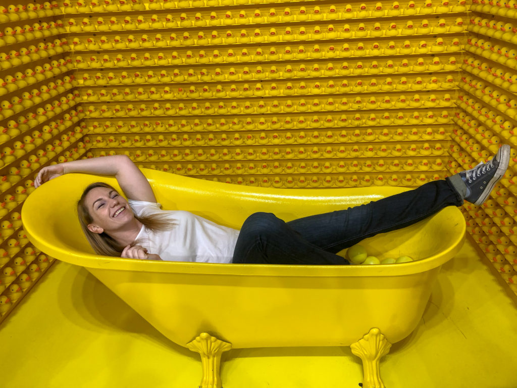 This way to Happy? #happyplaceTORONTO #happyplace #wearehappyplace #captureyiourhappy #harbourfrontcentre #rubberducks #confetti #confettionthefloor #thingstodointoronto #sadtruth #upsidedown