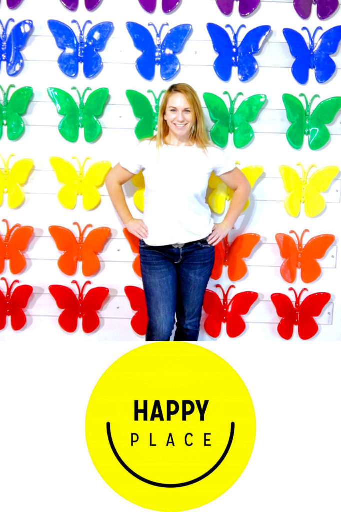 This way to Happy? #happyplaceTORONTO #happyplace #wearehappyplace #captureyiourhappy #harbourfrontcentre #champagnepapi #confetti #confettionthefloor #thingstodointoronto #sadtruth #rainbowbutterfly