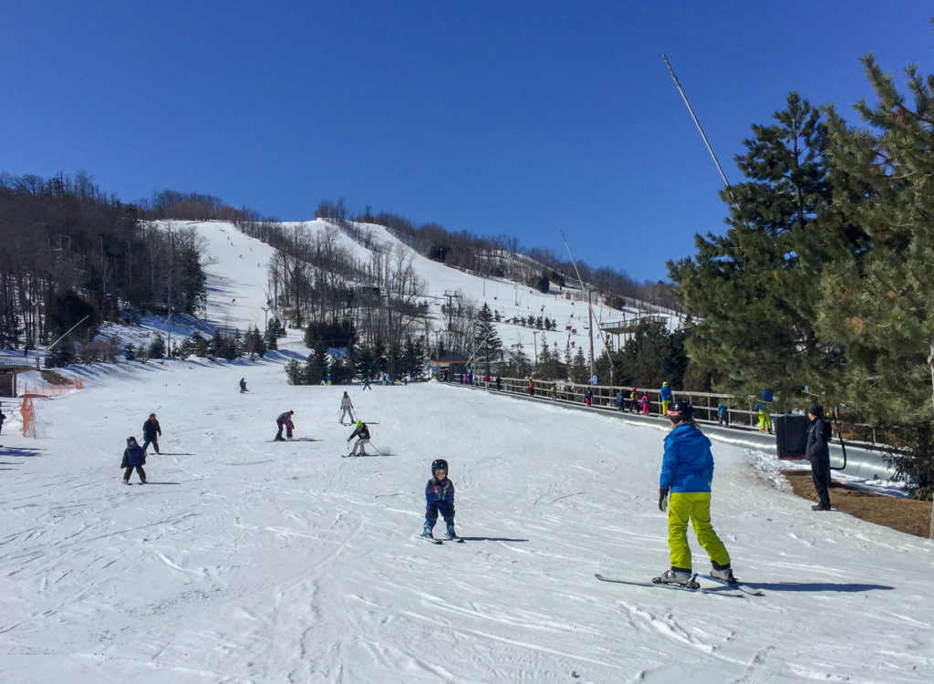 Little Man having his ski lesson at Blue Mountain Resort, Ontario #liveitoutside #skiblue #skiatbluemountain #kidskilessons #bluemountainresort #greycounty #ontariofun