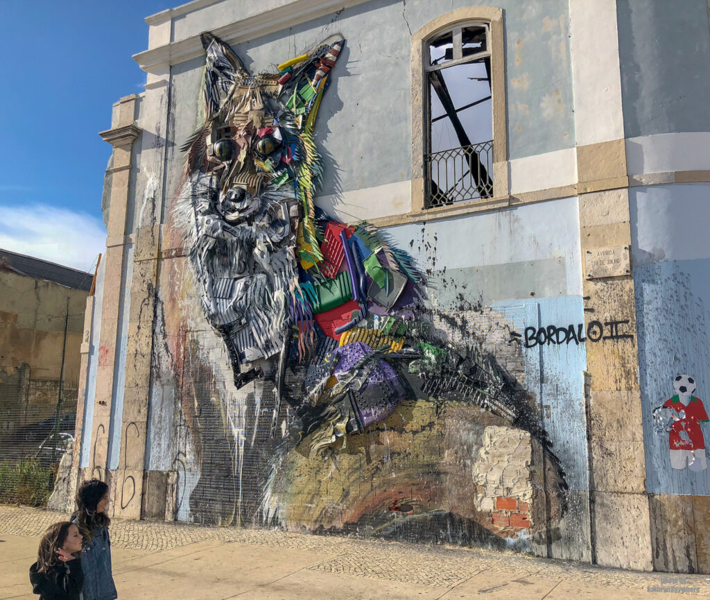 Raposa de Bordalo II - trash raccoon. Street art found in Lisbon by artist If you have a chance, definitely check out Bordalo II's trash animals in different cities, these are super cool