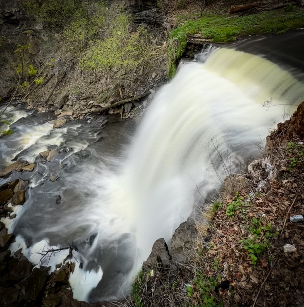 Smokey Hollow Falls, Waterdown, waterfalls near Toronto, best waterfalls close to Toronto to hike at 