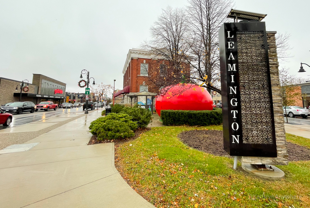 Leamington Town Sign and the iconic tomato in the town