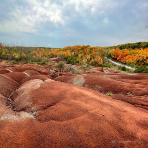 Cheltenham Badlands area in autumn best hiking trails near toronto