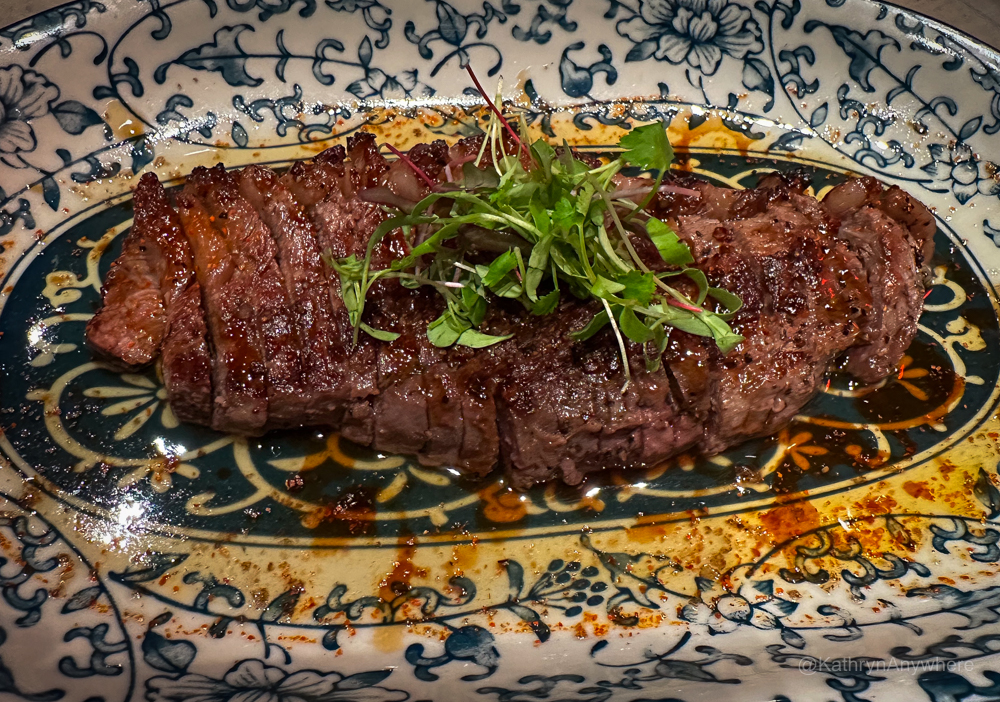 8 East restaurant steak