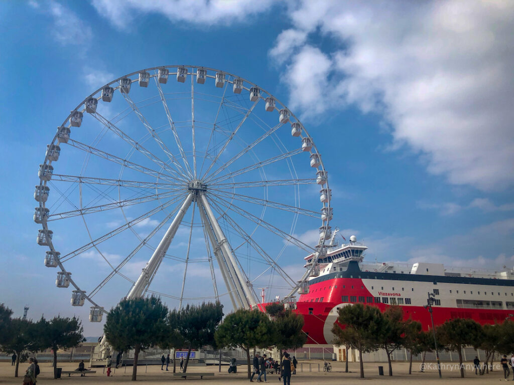 Grande Roue de Marseille, Marseille Ferris Wheel attraction