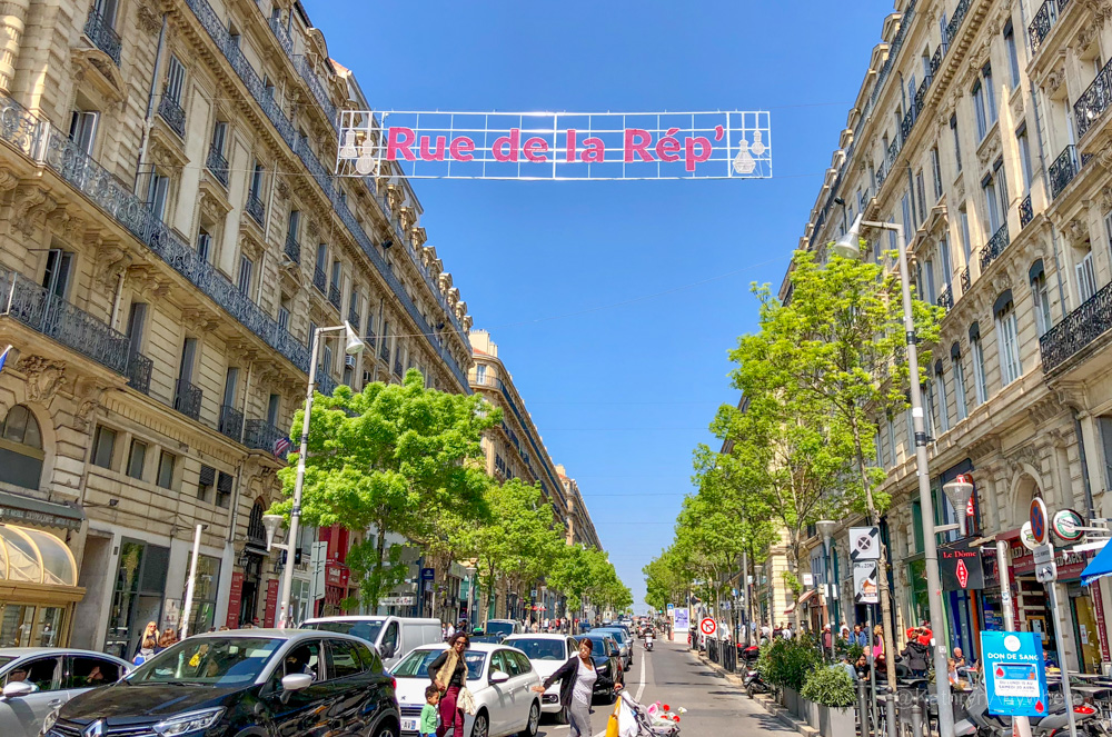 Things to do in Marseille - street scene of Marseille Rue de la Rep