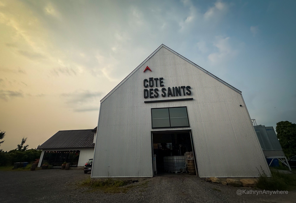 Cote Des Saints distillery exterior, Côte des Saints distillery, Distillerie Côte Des Saints whisky