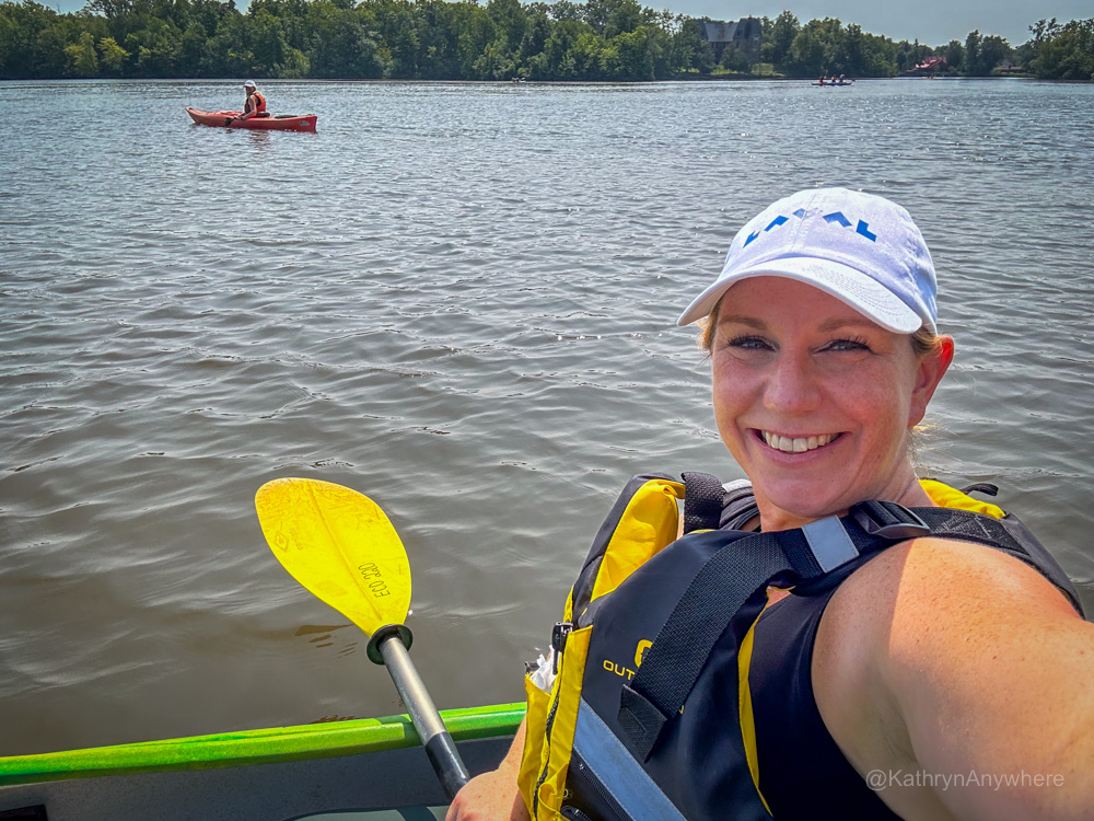 Kayaking at Parc de la Rivière-des-Mille-Îles Laval