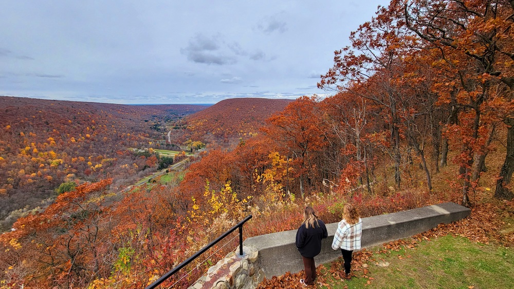 Ontario County Park_Overlook_Jump off View