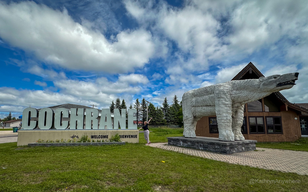 Cochrane Ontario sign and polar bear welcome to Cochrane, Ontario!